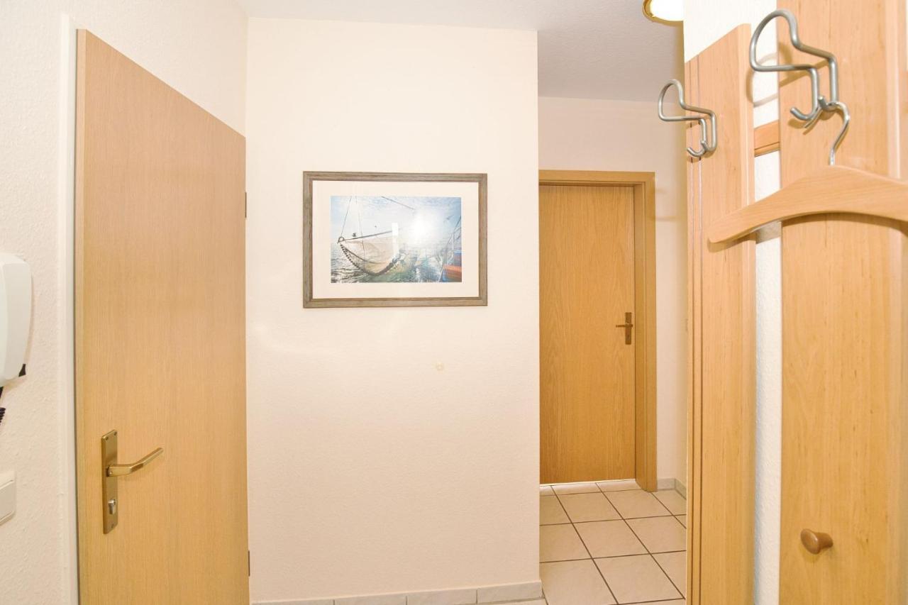 Oasis, 15